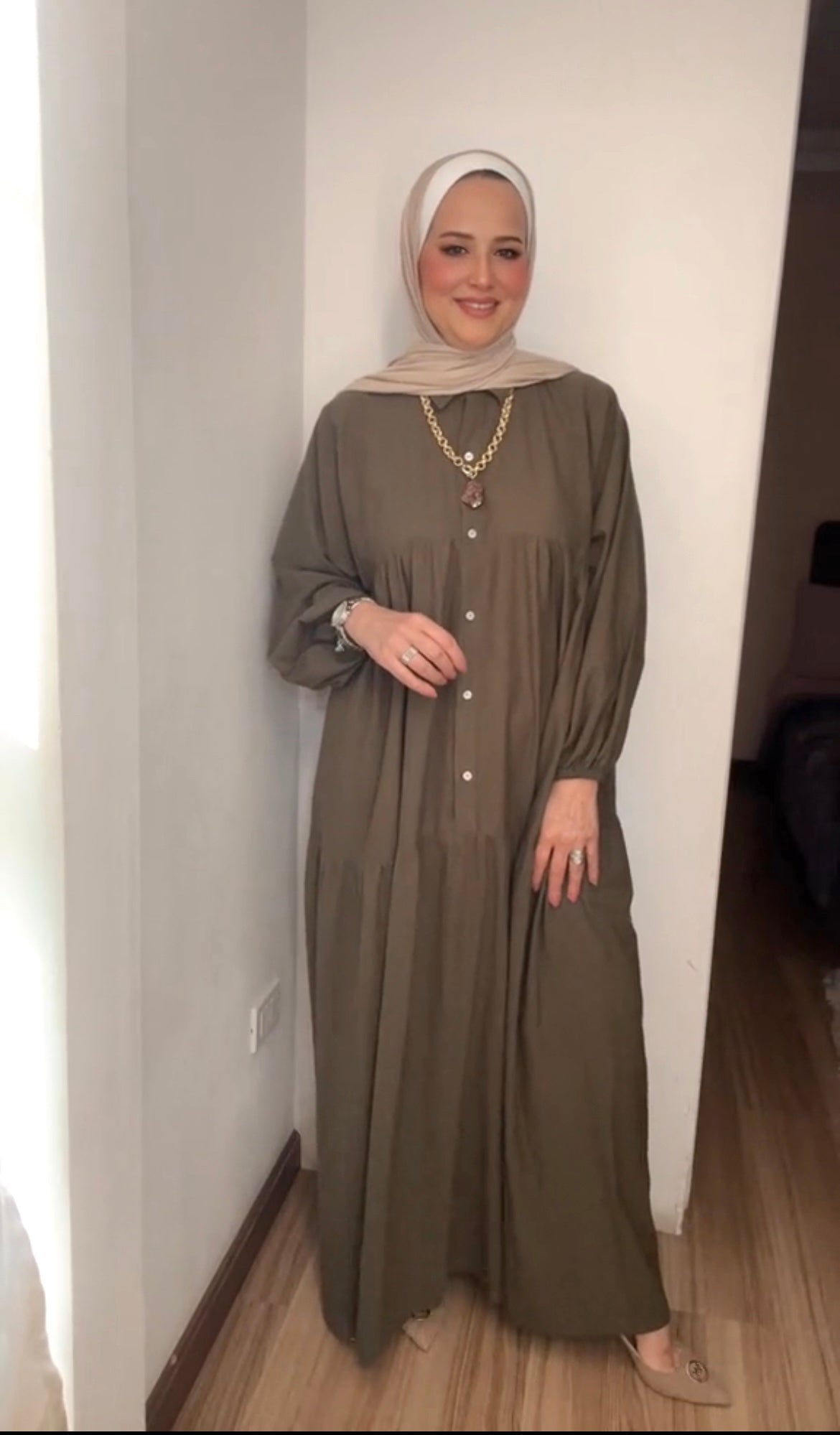 Cotton-Linen Maxi Dress with Buttons and Puffy Sleeves